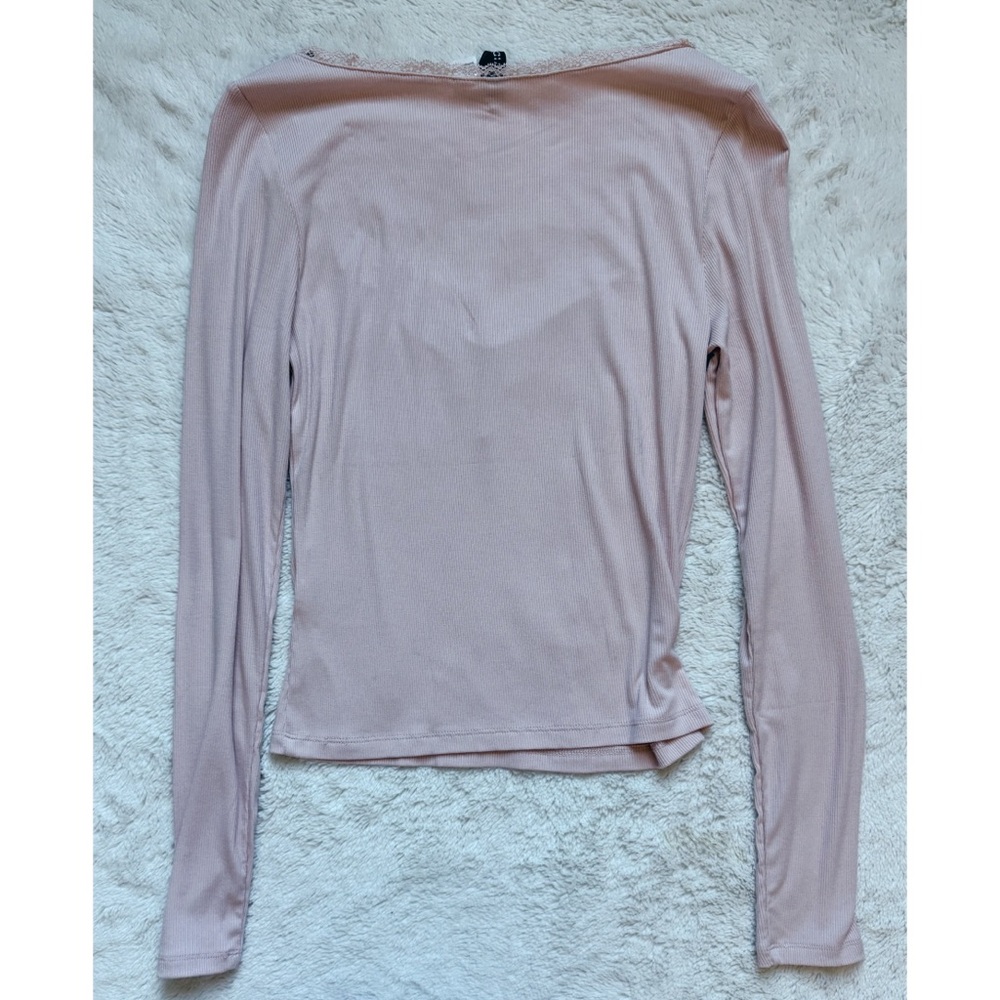 NEW H&M | Lace-Trimmed Rib Top - Picture 9 of 9